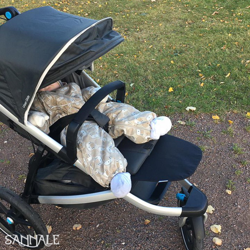 Sannale jalatugi loodud kasutamiseks koos Thule Urban Glide käruga