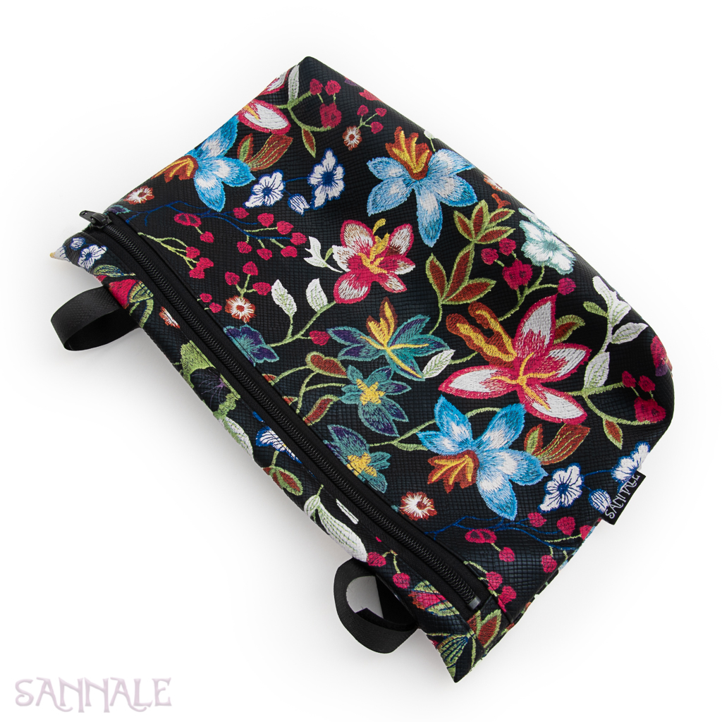 Bag with raincoat flowery Bag with raincoat flowery