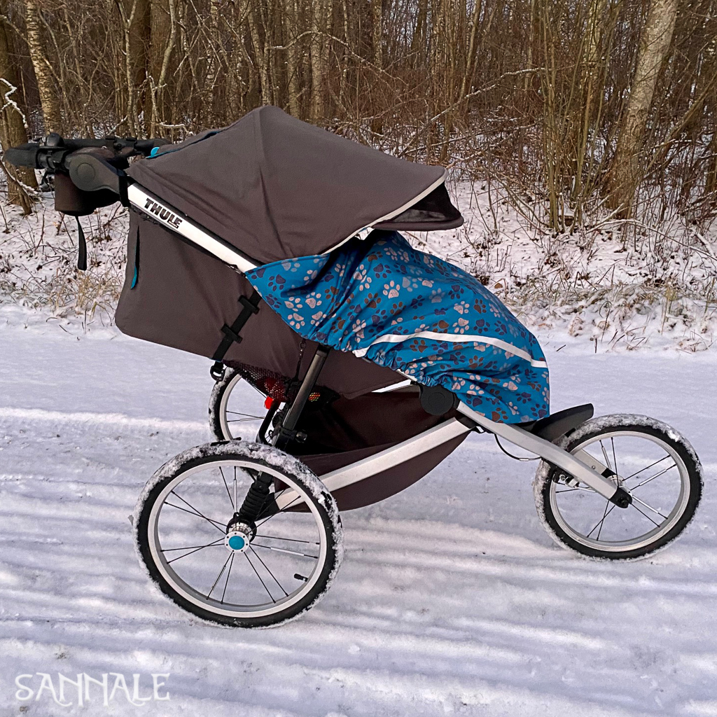 Sannale jalakate koos Thule Urban Glide 2 käruga. Pikk mudel.