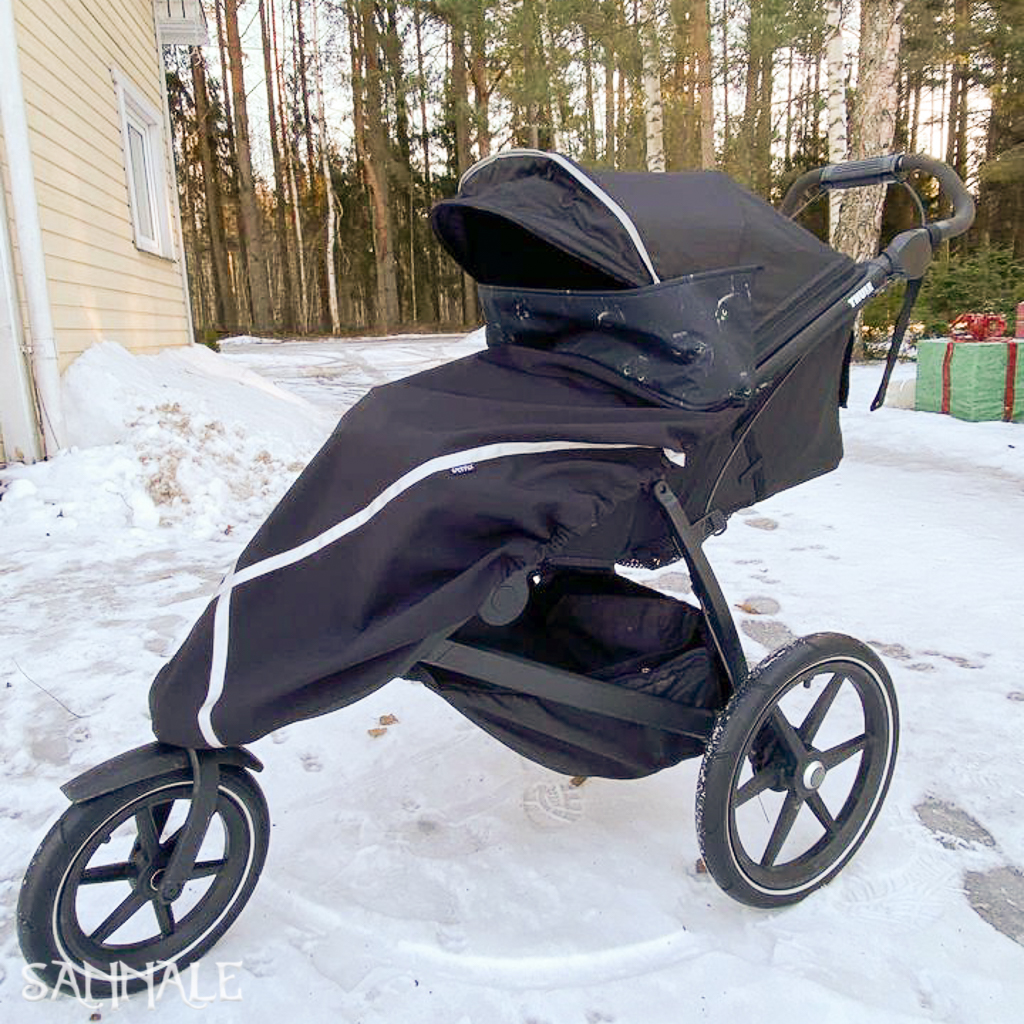 Sannale jalakate koos Thule Urban Glide 2 käruga. Pikk mudel.