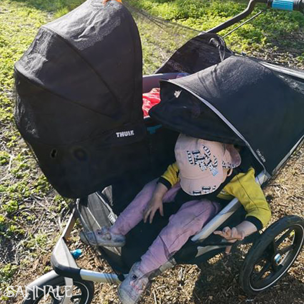 Sannale putukavõrk, loodud kasutamiseks koos Thule Urban Glide Double jalutuskäruga koos vankrikorviga Sannale putukavõrk, loodud kasutamiseks koos Thule Urban Glide Double jalutuskäruga koos vankrikorviga