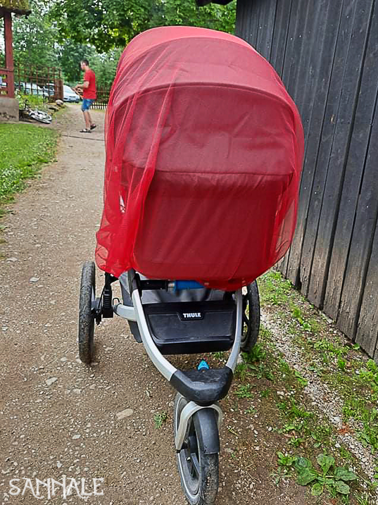 Sannale putukavõrk, loodud kasutamiseks koos Thule Urban Glide vankrikorviga