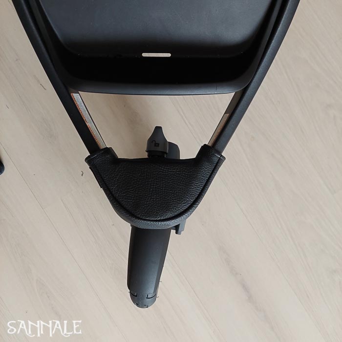 Sannale kärunina kate loodud kasutamiseks koos hule Urban Glide 3 käruga