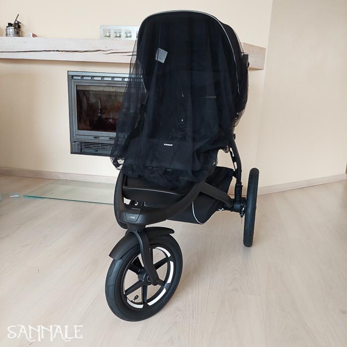 Sannale putukavõrk loodud kasutamiseks koos Thule Urban Glide 3 käruga