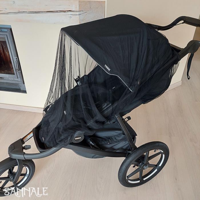 Sannale putukavõrk loodud kasutamiseks koos Thule Urban Glide 3 käruga