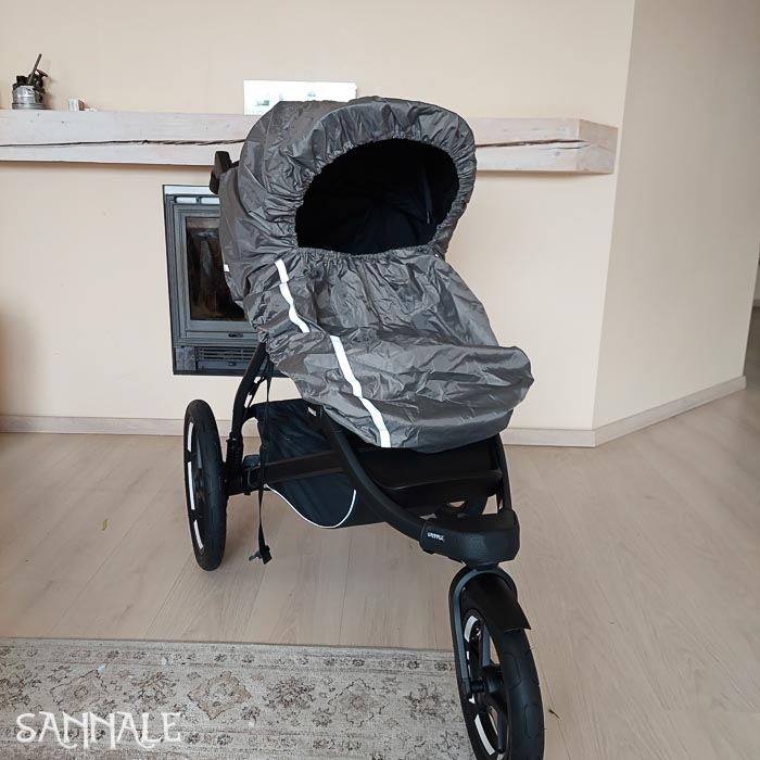 https://sannale.ee/wp-content/uploads/2024/05/Sannale-vihmakile-loodud-kasutamiseks-koos-Thule-Urban-Glide-3-karuga.jpg