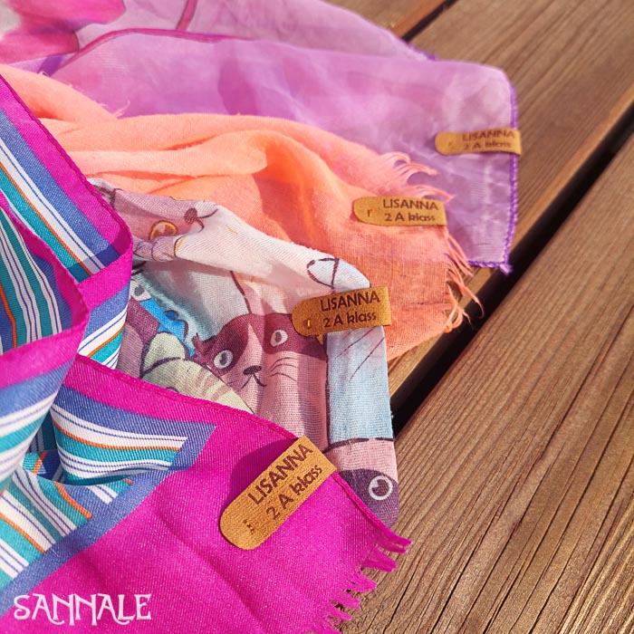 Name tags-16 Name tags