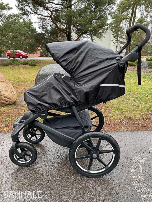 Sannale vihmakile loodud kasutamiseks koos Thule Urban Glide 4 käruga