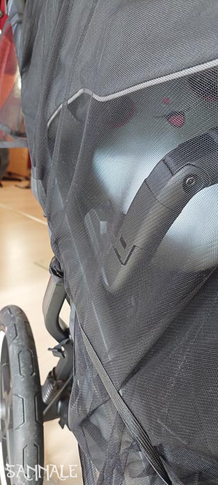 Sannale putukavõrk loodud kasutamiseks koos Thule Urban Glide 3 Double käruga